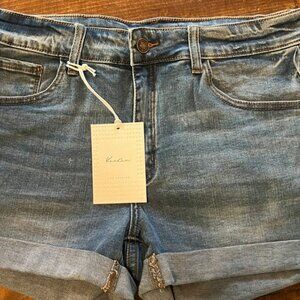 Kancan Shorts